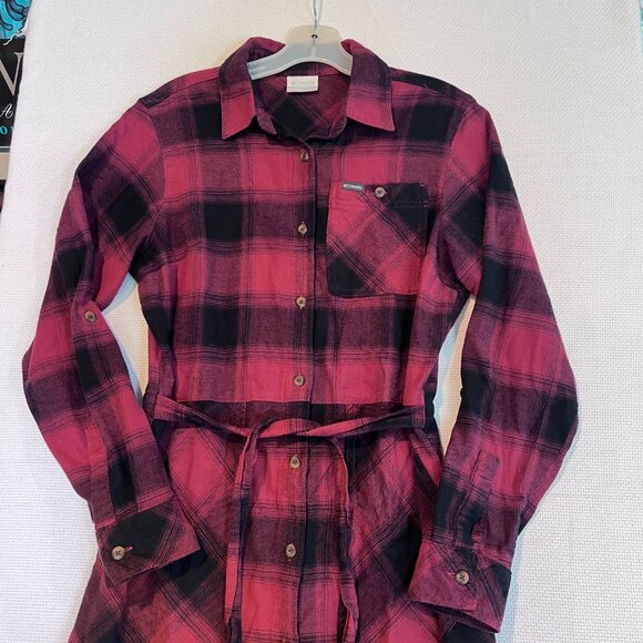 Columbia Red Plaid Flannel Shirt Dress Belted Roll Tab Sleeves Pockets Sz Small - Picture 2 of 13